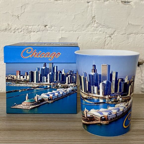 Chicago IL Mug The Postcard Factory (PCF) Bright Art Graphics Wrap Around Design - Picture 4 of 11